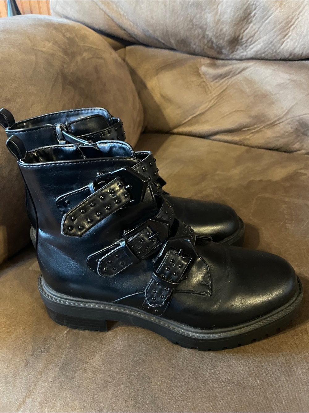 A New Day Black Chunky Studded Combat Boots 6 - Picture 7 of 7